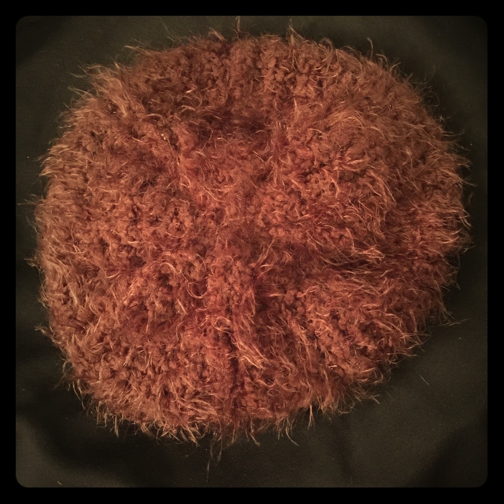 Super soft fuzzy knit hat - Picture 1 of 8